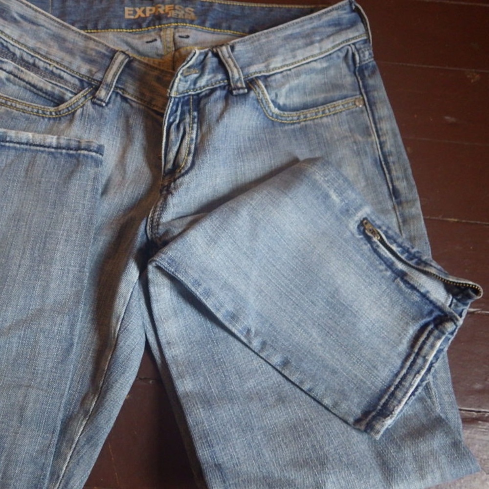 Express Light Wash Ankle Zip Jeans